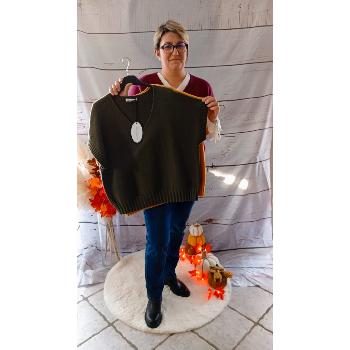 Pull sans manche col V