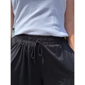 Short ESSENTIEL noir