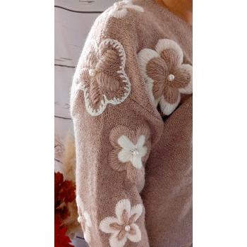 Pull à fleurs camel
